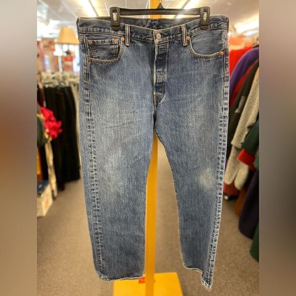 Levi Men 38x30 Style 501 Jeans - Picture 1 of 5